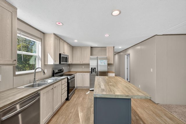 98 Long Branch Road, Salley, SC 29137