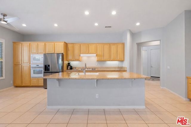 37 Shoreline Drive, Rancho Mirage, CA 92270