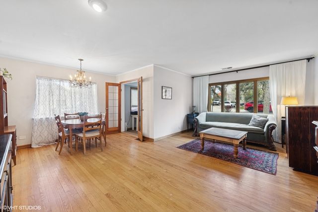 1720 W 54th Place, La Grange Highlands, IL 60525