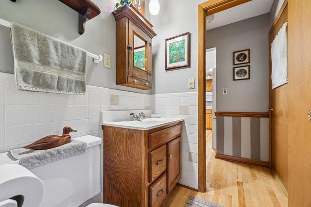 W213N5425 Kenmore DRIVE, Menomonee Falls, WI 53051