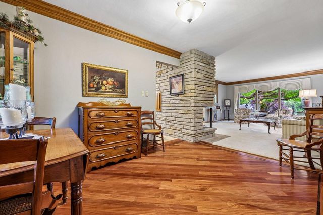 W213N5425 Kenmore DRIVE, Menomonee Falls, WI 53051