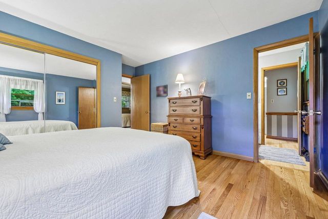 W213N5425 Kenmore DRIVE, Menomonee Falls, WI 53051
