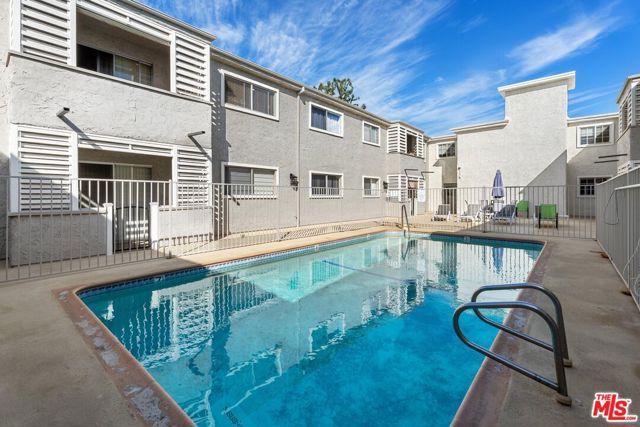 5437 Corteen Place 212, Valley Village, CA 91607