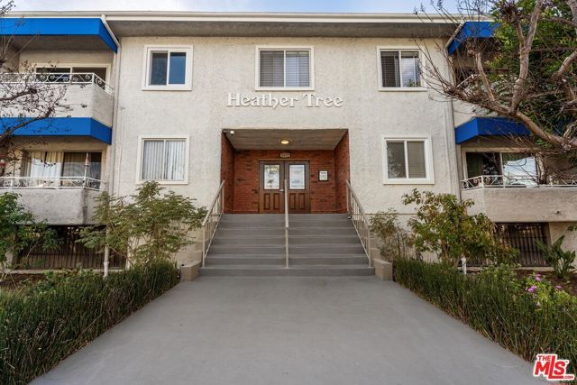 5437 Corteen Place 212, Valley Village, CA 91607