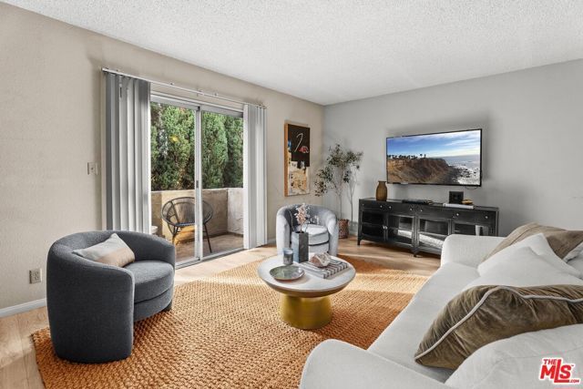 5437 Corteen Place 212, Valley Village, CA 91607