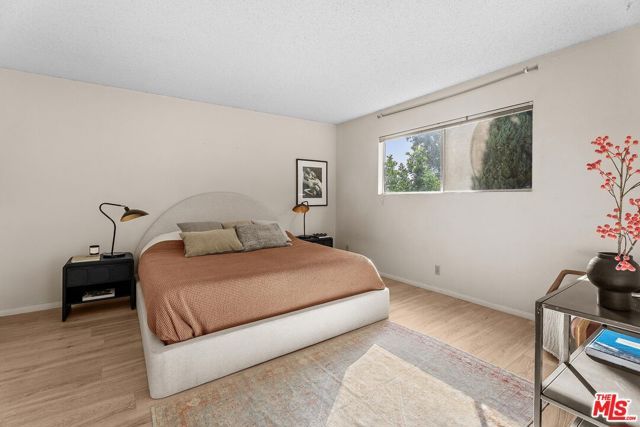 5437 Corteen Place 212, Valley Village, CA 91607