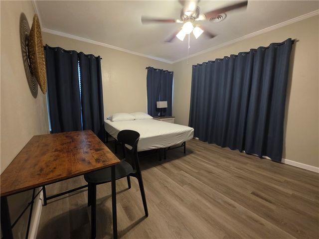 325 S Saunders St S, Aransas Pass, TX 78336