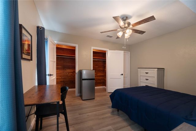 325 S Saunders St S, Aransas Pass, TX 78336