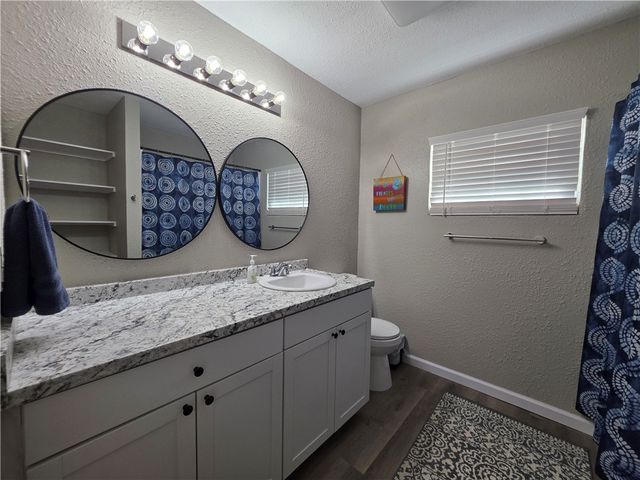 325 S Saunders St S, Aransas Pass, TX 78336