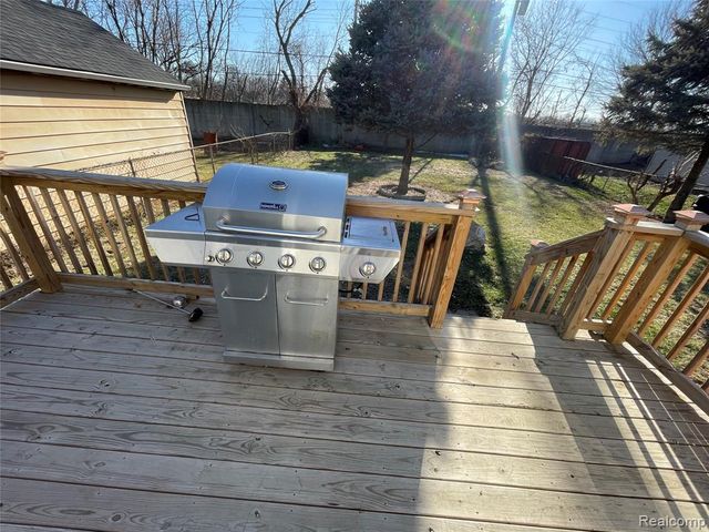 26431 Trowbridge Street, Inkster, MI 48141