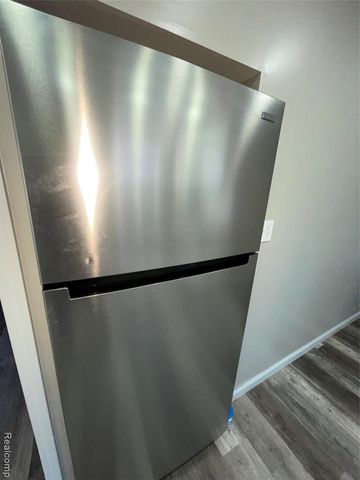 26431 Trowbridge Street, Inkster, MI 48141