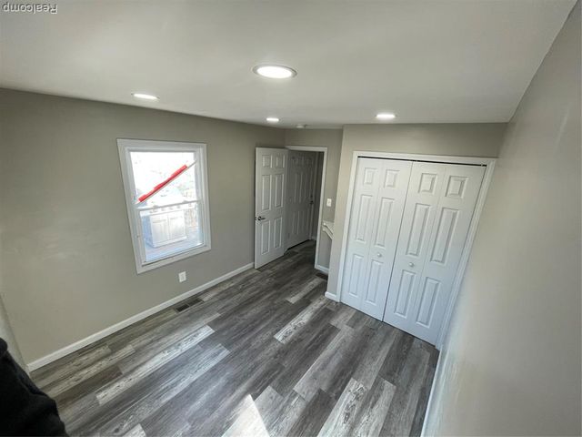 26431 Trowbridge Street, Inkster, MI 48141