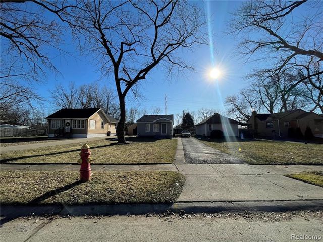 26431 Trowbridge Street, Inkster, MI 48141