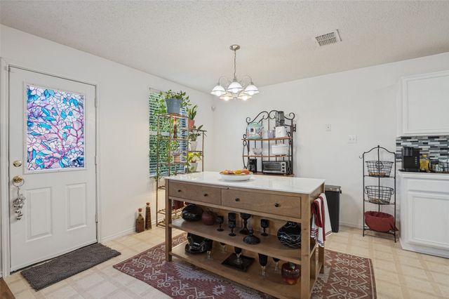 2120 W Grove Lane, Grand Prairie, TX 75052