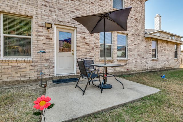 2120 W Grove Lane, Grand Prairie, TX 75052