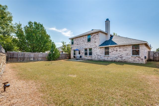 2120 W Grove Lane, Grand Prairie, TX 75052