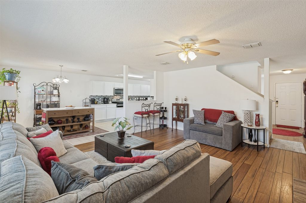 2120 W Grove Lane, Grand Prairie, TX 75052 — photo 4