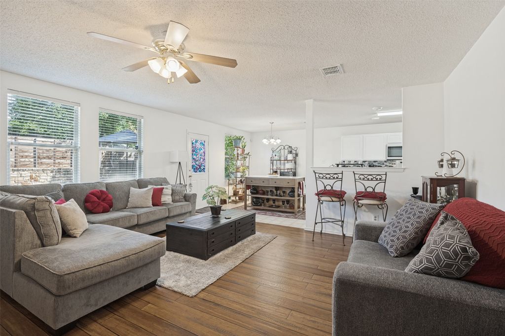 2120 W Grove Lane, Grand Prairie, TX 75052 — photo 5