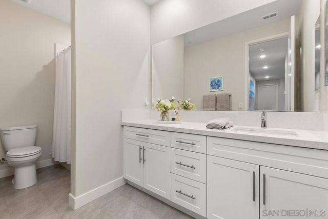 6418 Fischer Way, San Diego, CA 92130