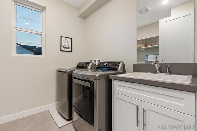 6418 Fischer Way, San Diego, CA 92130