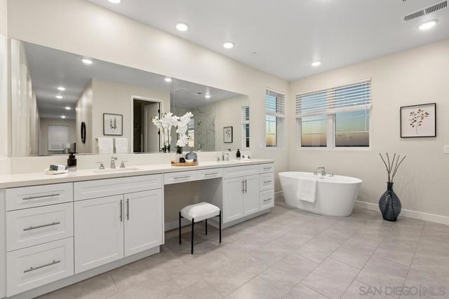 6418 Fischer Way, San Diego, CA 92130