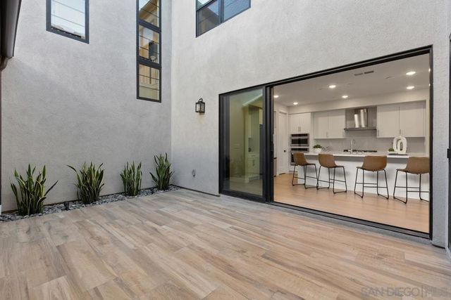 6418 Fischer Way, San Diego, CA 92130