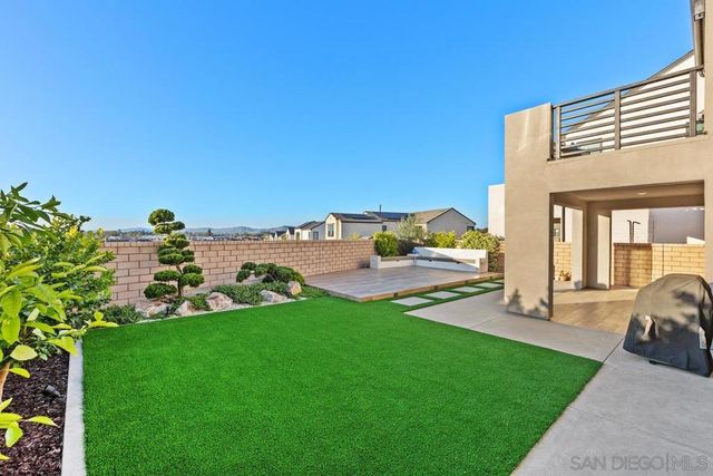 6418 Fischer Way, San Diego, CA 92130