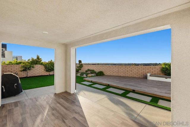 6418 Fischer Way, San Diego, CA 92130