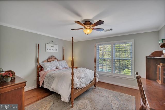 7804 MEADOWVALE TER, Gaithersburg, MD 20882