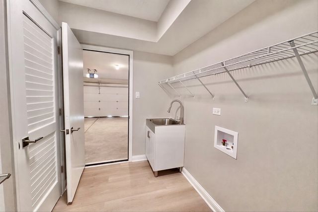 819 Shagbark Road, New Lenox, IL 60451