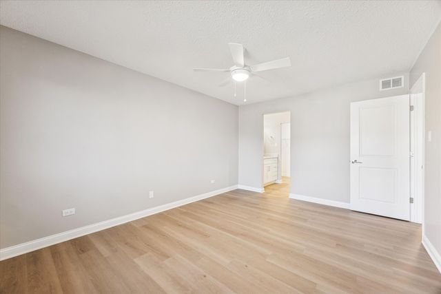 819 Shagbark Road, New Lenox, IL 60451