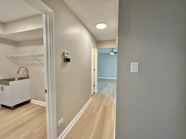 819 Shagbark Road, New Lenox, IL 60451