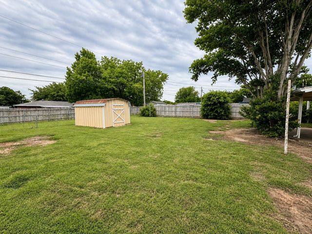1507 Hulme Street, Bowie, TX 76230