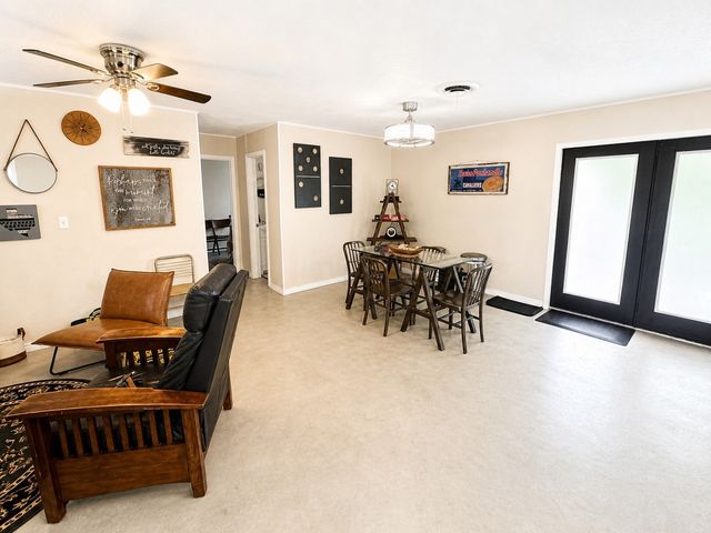 1507 Hulme Street, Bowie, TX 76230