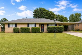 1507 Hulme Street, Bowie, TX 76230