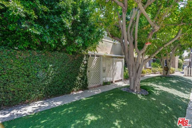 6512 W Olympic Boulevard, Los Angeles, CA 90048