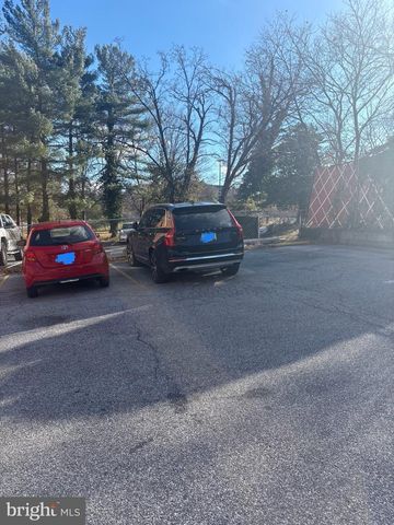 7044 EASTERN AVE NW, Washington, DC 20012