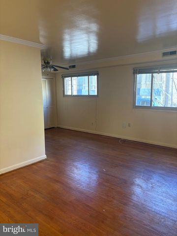 7044 EASTERN AVE NW, Washington, DC 20012