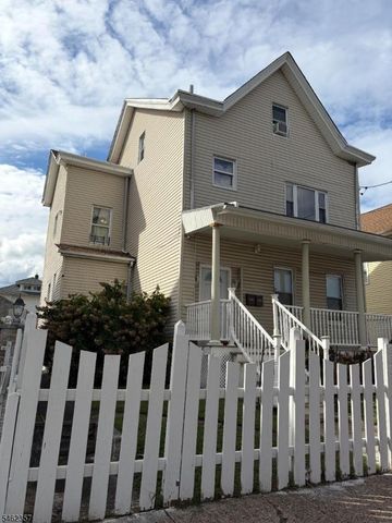 888 E 28Th St, Paterson City, NJ 07513