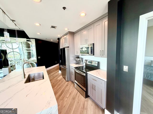 1080 Peachtree Street NE 2110, Atlanta, GA 30309