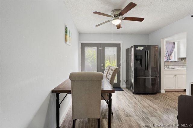 3042 Wooded Way, Jeffersonville, IN 47130