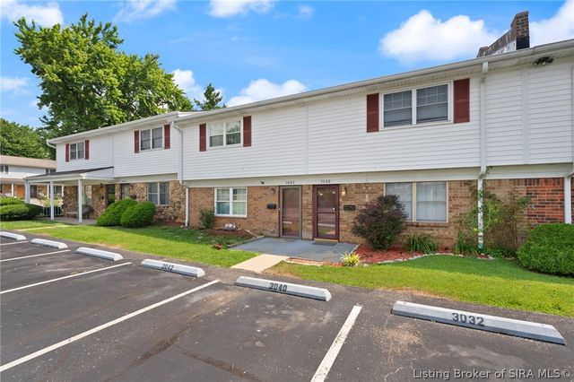 3042 Wooded Way, Jeffersonville, IN 47130