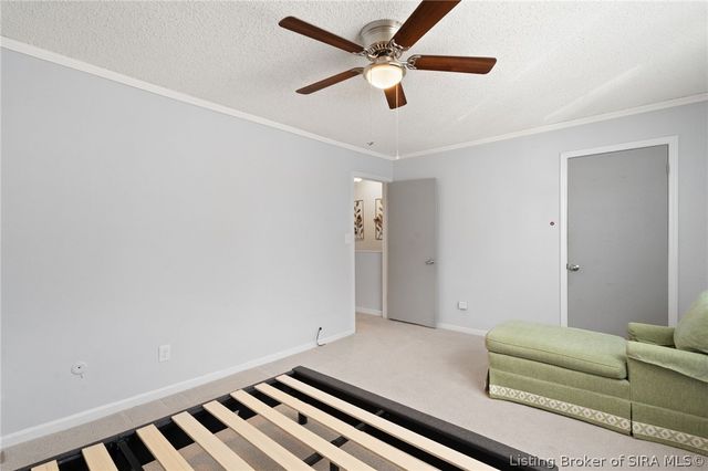 3042 Wooded Way, Jeffersonville, IN 47130