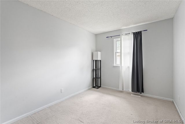 3042 Wooded Way, Jeffersonville, IN 47130