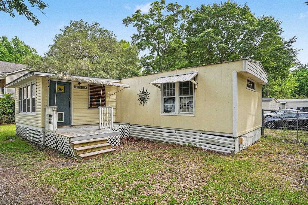 4635 Katie Lynn Ct., Murrells Inlet, SC 29576