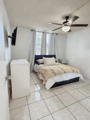 1040 NW 80th Avenue 203, Margate, FL 33063