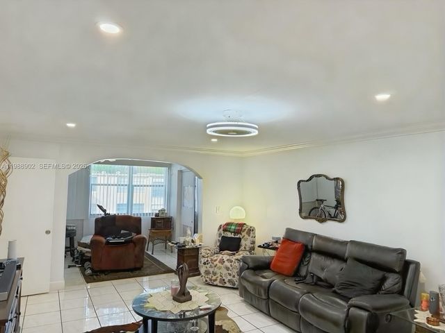 1040 NW 80th Avenue 203, Margate, FL 33063