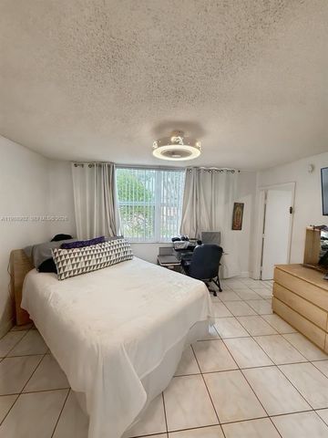 1040 NW 80th Avenue 203, Margate, FL 33063