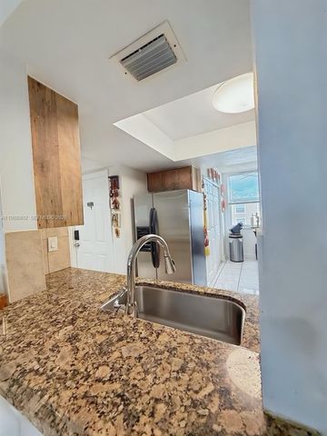 1040 NW 80th Avenue 203, Margate, FL 33063