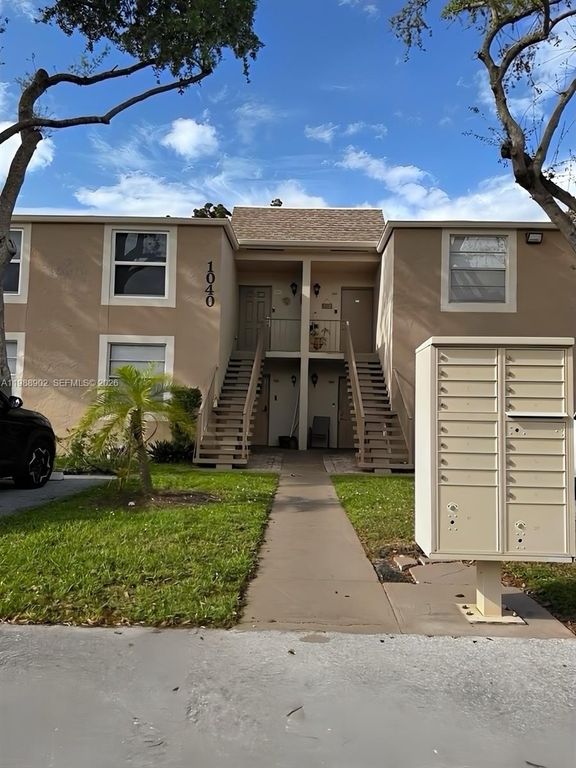 1040 NW 80th Avenue 203, Margate, FL 33063
